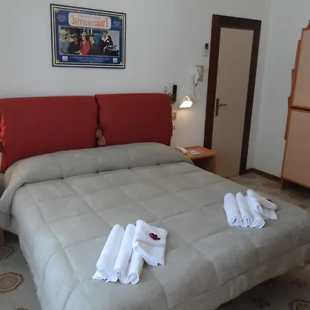 La Dolce Hotell 3*